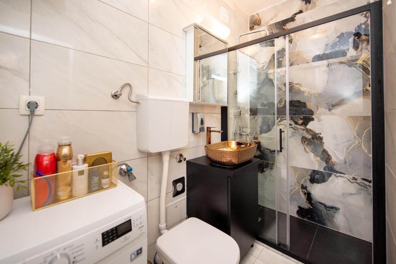Royal Elegance Apartman سبليت المظهر الخارجي الصورة