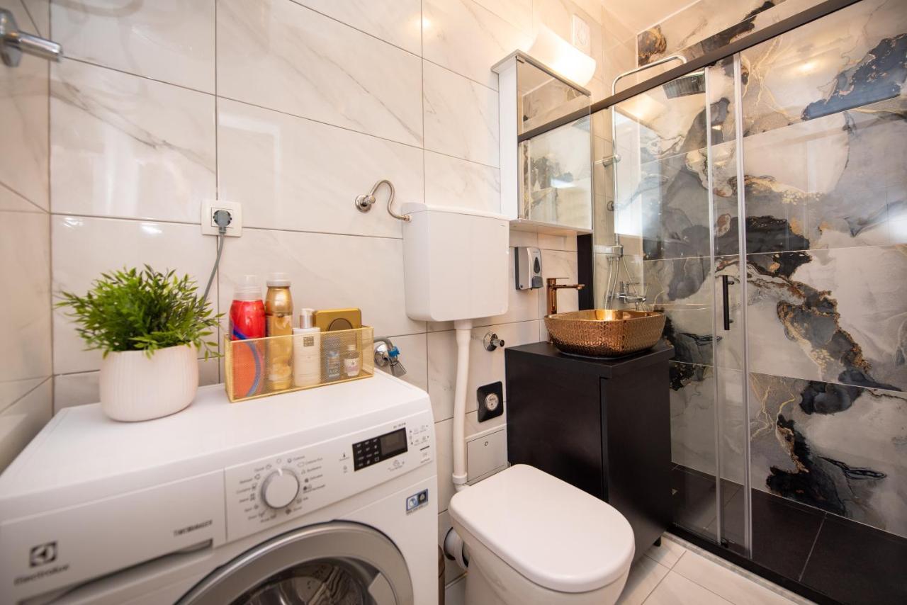 Royal Elegance Apartman سبليت المظهر الخارجي الصورة