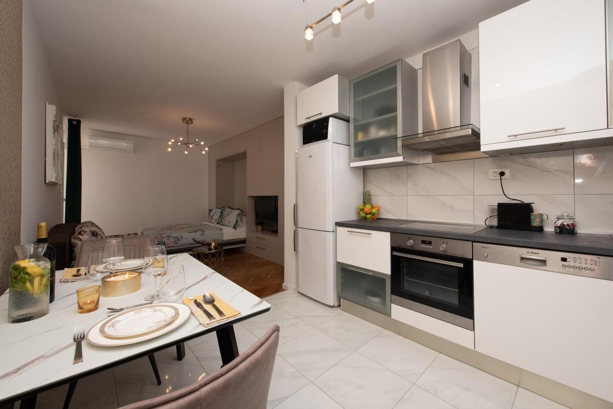 Royal Elegance Apartman سبليت المظهر الخارجي الصورة