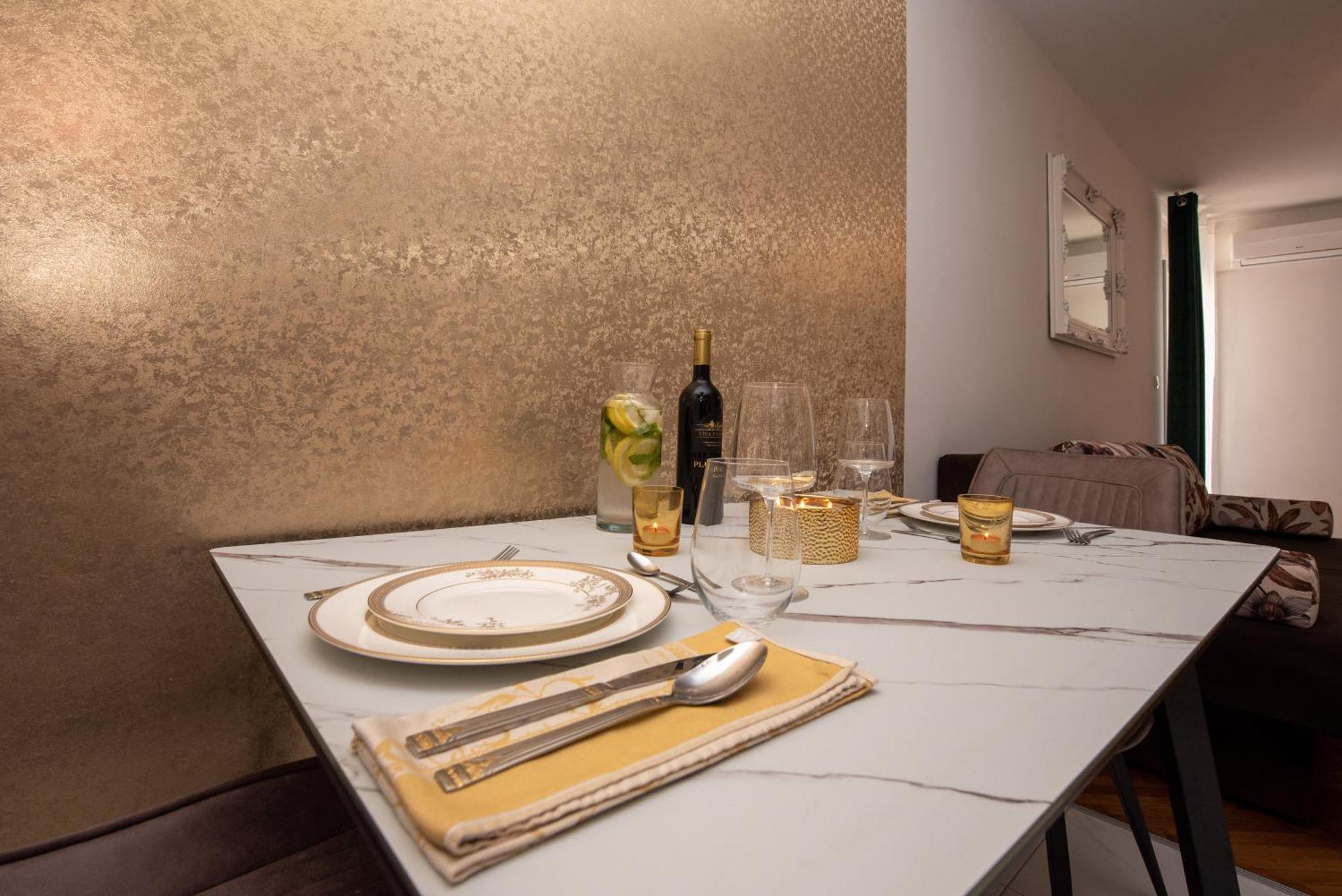 Royal Elegance Apartman سبليت المظهر الخارجي الصورة