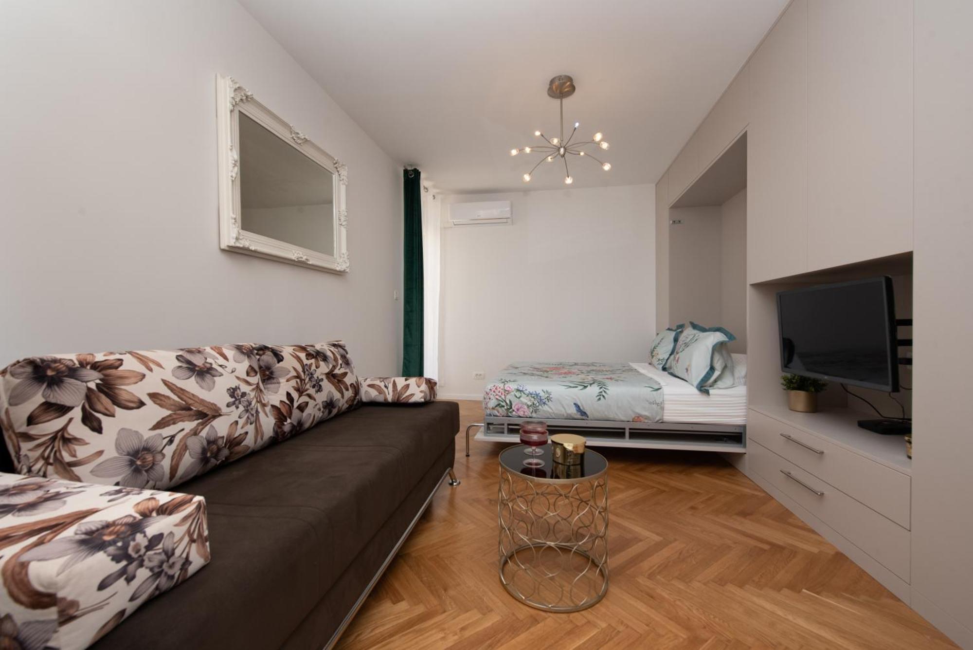 Royal Elegance Apartman سبليت المظهر الخارجي الصورة